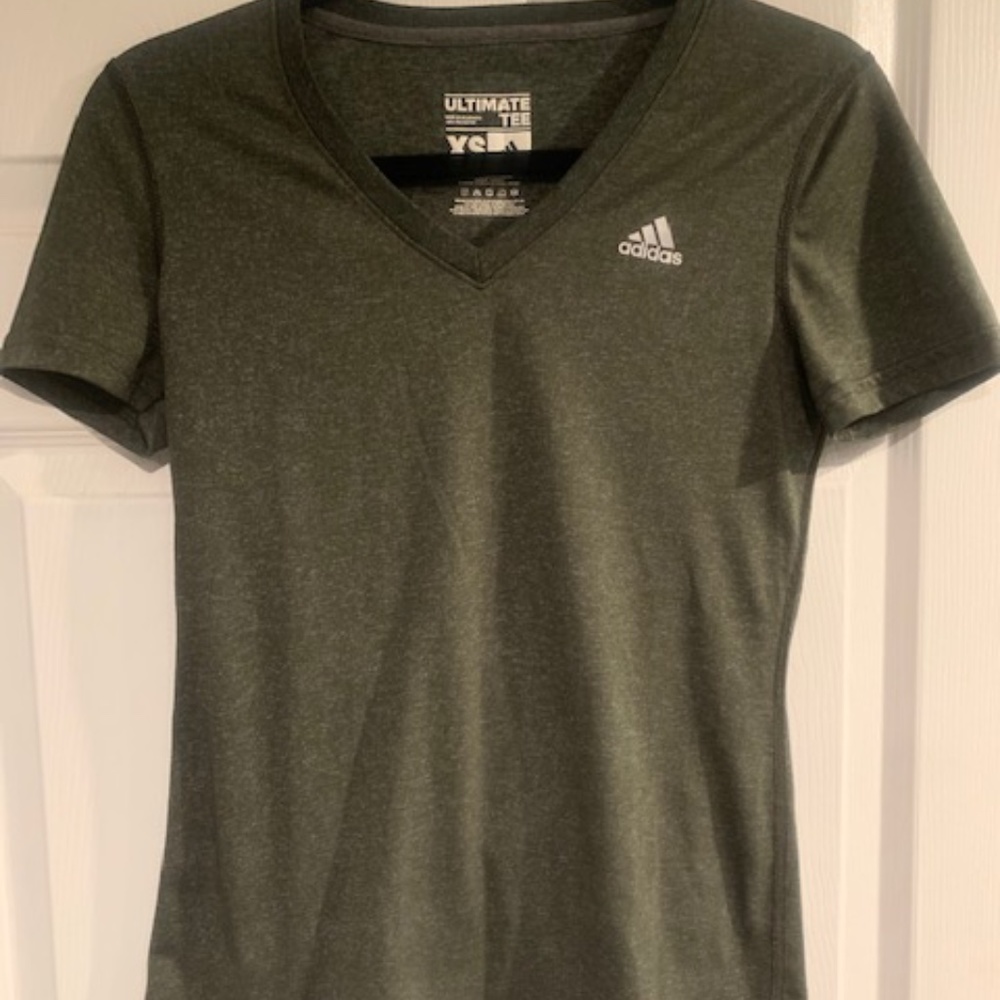 Short sleeve tee